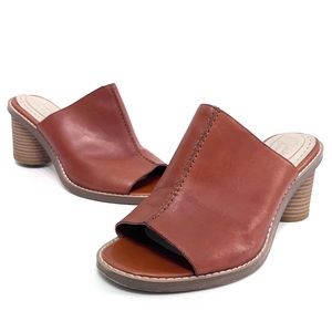 clarks | somerset glacier chic tan leather heeled mules 7.5